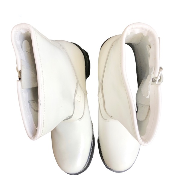 Vintage Skechers Boots Womens Size 6 White Leather Bootie Oil Resistant EUC - Picture 4 of 9